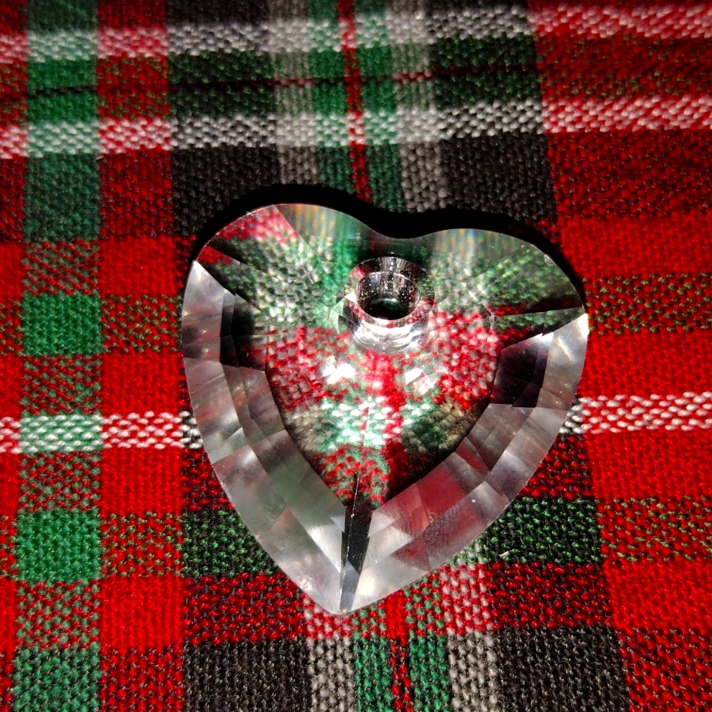 Crystal vintage heart pendant